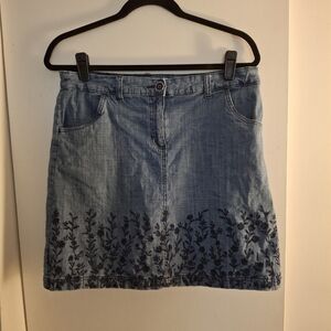 Karen Scott Women's Denim Blue Embroidered Skort